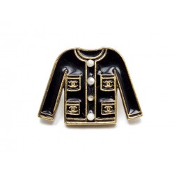 BROCHE CHANEL VESTE TAILLEUR LOGO CC EN METAL DORE & RESINE JACKET PINS BROOCH