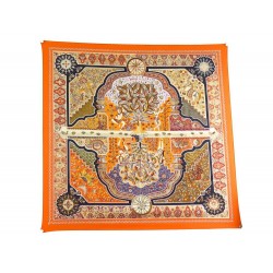 FOULARD HERMES AUX PORTES DU PALAIS SOIE SILK SCARF 