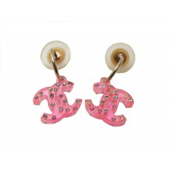 BOUCLES D'OREILLES CHANEL EN PLASTIQUE ROSE STRASS COLORES PINK EARRINGS 320€