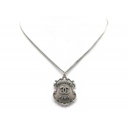 COLLIER CHANEL PLAQUE LOGO CC 42 CM EN METAL GRIS BIJOU JEWEL GREY NECKLACE 400€