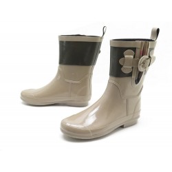 NEUF BOTTES BURBERRY TAILLE 35 EN CAOUTCHOUC BEIGE + BOITE LOW BOOTS NEW 260€