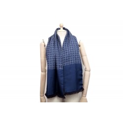 ECHARPE HERMES EN SOIE ET LAINE ANGORA BLEU 145 CM BLUE SILK & WOOL SCARF 470€