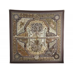 NEUF FOULARD HERMES AUX PORTES DU PALAIS C.HENRY EN SOIE + BOITE SILK SCARF 370€