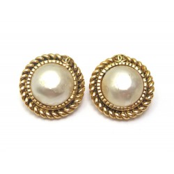 VINTAGE BOUCLES D OREILLE CHANEL METAL DORE 