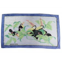 DRAP DE PLAGE HERMES SERVIETTE DE BAIN EN COTON BLEU MOTIF PERROQUET TOWEL 430