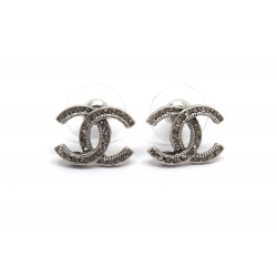 NEUF BOUCLES D'OREILLES CHANEL LOGO CC & STRASS METAL ARGENTE GOLD EARRINGS 350€