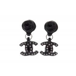 NEUF BOUCLES D'OREILLES CHANEL CAMELIA LOGO CC RESINE STRASS BOITE EARRINGS 480€