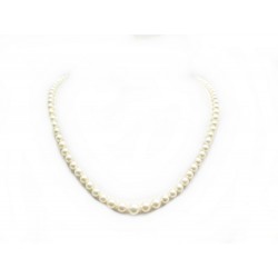 COLLIER EN PERLES DE CULTURE FERMOIR EN OR JAUNE 18K 