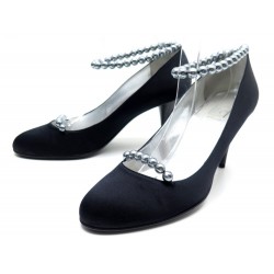 CHAUSSURES CHANEL 39.5 ESCARPINS A TALONS SATIN NOIR & PERLES + BOITE SHOES 650€