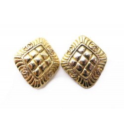 BOUCLES D'OREILLES CHANEL MATELASSE LOGO CC EN METAL DORE GOLDEN EARINGS 420€