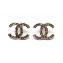 NEUF BOUCLES D'OREILLES CHANEL LOGO CC METAL DORE 1