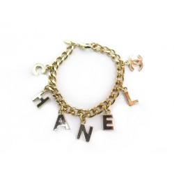 BRACELET CHANEL BRELOQUES LETTRES DORE 