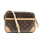 NEUF SAC A MAIN LOUIS VUITTON TROCADERO M51274 BANDOULIERE TOILE MONOGRAM 910€