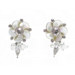 BOUCLES D'OREILLES CHRISTIAN DIOR FLEURS ET STRASS METAL ARGENTE EARRINGS 310€