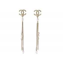 NEUF BOUCLES D'OREILLES CHANEL LOGO CC ET PERLES EN METAL DORE NEW EARRINGS 420€