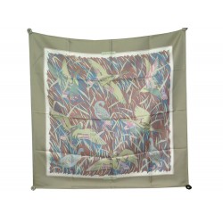 FOULARD HERMES COLS VERTS PAR CHRISTIANE VAUZELLES EN SOIE TAUPE SILK SCARF 375€