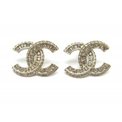 BOUCLE OREILLE CHANEL LOGO STRASS 