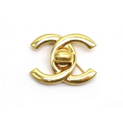 BROCHE CHANEL LOGO CC FERMOIR TIMELESS EN METAL DORE GOLDEN BROOCH 450€