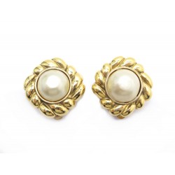 VINTAGE BOUCLES D'OREILLE CHANEL PERLE EN METAL DORE + BOITE PEARL EARRINGS 590€