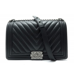 NEUF SAC A MAIN CHANEL GRAND BOY CHEVRON A92193 BANDOULIERE EN CUIR NOIR 4980€