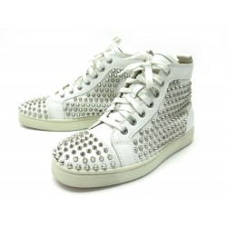 CHAUSSURES CHRISTIAN LOUBOUTIN LOUIS SPIKES 39 IT 40 FR BASKETS CUIR BLANC 965€