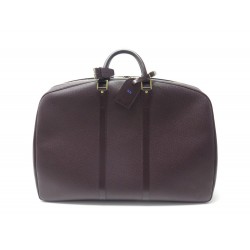 SAC DE VOYAGE A MAIN LOUIS VUITTON HELANGA 50 CM EN CUIR TAIGA AUBERGINE 