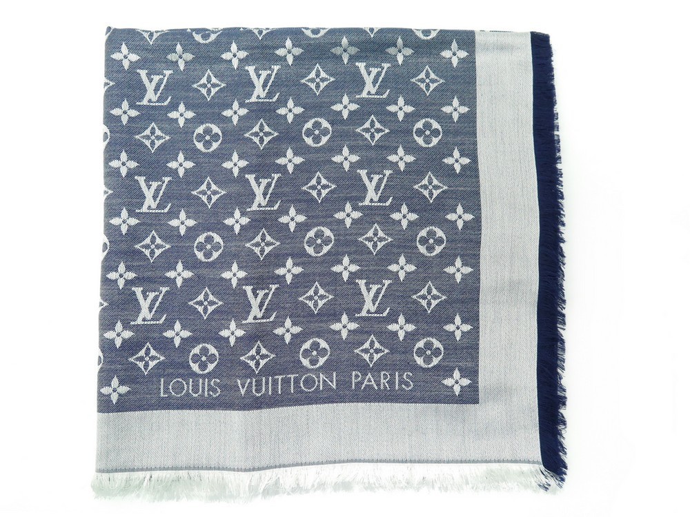 Châle monogram en soie Louis Vuitton Bleu en Soie - 37571847