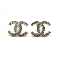 NEUF BOUCLES D'OREILLES CHANEL LOGO CC STRASS PM A88429 METAL DORE EARRINGS 330€