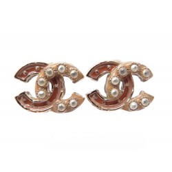 BOUCLES D'OREILLES CHANEL LOGO CC PERLES METAL DORE PEARLS GOLDEN EARRINGS 420€