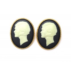 RARE BOUCLES D'OREILLES CHANEL CAMEE PORTRAIT MADEMOISELLE COCO CAMEO EARRINGS