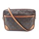 VINTAGE SAC A MAIN LOUIS VUITTON TROCADERO BANDOULIERE 28 CM 