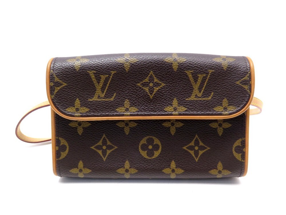 Bum bag / sac ceinture shearling clutch bag Louis Vuitton Ecru in