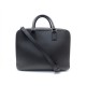 NEUF SAC PORTE DOCUMENTS VOYAGE LOUIS VUITTON BANDOULIERE CUIR TAIGA NOIR 2800€