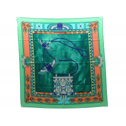 NEUF FOULARD CARTIER SOIE + BOITE 