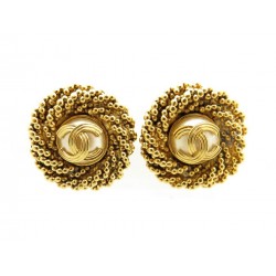 BOUCLES D'OREILLES CHANEL A CLIP EN METAL DORE PERLES AVEC LOGO CC EARRINGS 340€