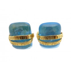 BOUCLES D'OREILLES CHANEL A CLIP EN METAL DORE & PIERRE BLEUE EARRINGS 510€