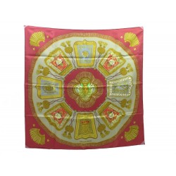 NEUF FOULARD HERMES POSTE ET CAVALERIE ROUGE + BOITE 