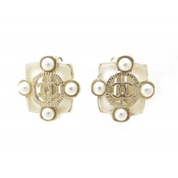 NEUF BOUCLES D'OREILLE CHANEL 1