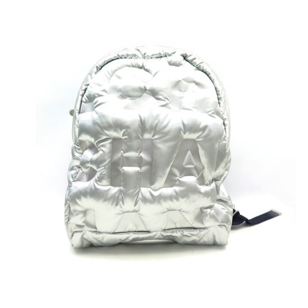 NEUF SAC A DOS CHANEL COCO NEIGE LOGO DOUDOUNE NYLON ARGENT BACKPACK BAG 2850€