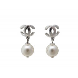 NEUF BOUCLES D'OREILLES CHANEL LOGO CC ARGENTE & PERLES PENDANTES EARRINGS 480€