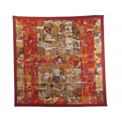 NEUF FOULARD HERMES TOUT EN QUILT CARRE 90 EN SOIE ROUGE CATY LATHAM SCARF 495€