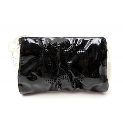 POCHETTE CHANEL CUIR VERNI LOGO CC PERFORE 