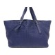 SAC A MAIN BOTTEGA VENETA CABAS CESTA EN CUIR INTRECCIATO BLEU HAND BAG 2500€