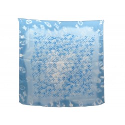 FOULARD LOUIS VUITTON CARRE EN MOUSSELINE DE SOIE MONOGRAM BLEU SILK SCARF 330€