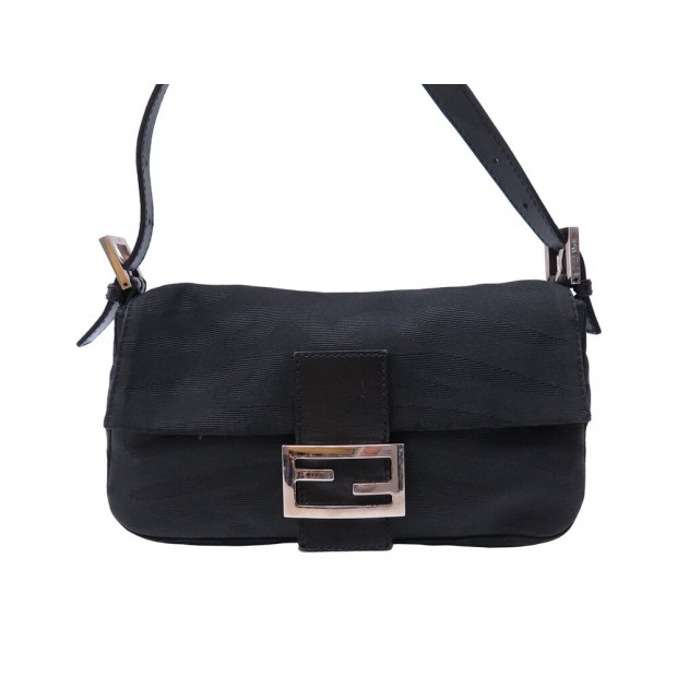 SAC A MAIN FENDI BAGUETTE 8BR000 TOILE TECHNIQUE NOIR 25CM HAND BAG PURSE 2900€