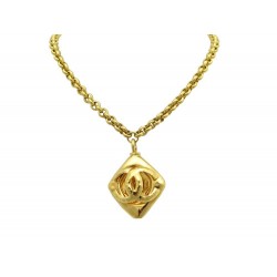 PENDENTIF CHANEL COLLIER METAL DORE 