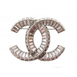 NEUF BROCHE CHANEL LOGO CC STRASS METAL ARGENTE SILVERED STEEL BROOCH 750€