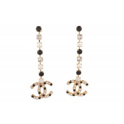 NEUF BOUCLES D'OREILLES CHANEL PENDANTES LOGO GG STRASS PENDANT EARRINGS 1000€