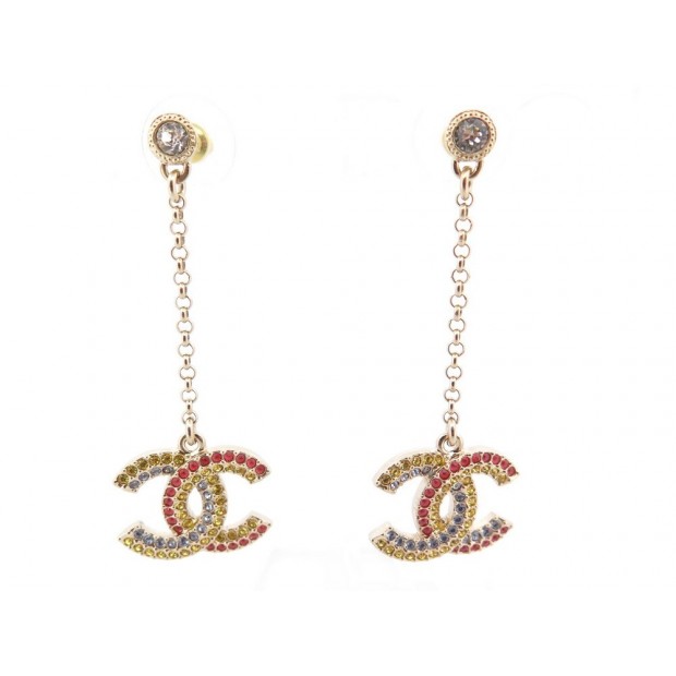 NEUF BOUCLES D'OREILLES CHANEL LOGO CC MULTICOLORE PENDANTES METAL EARRING 1180€