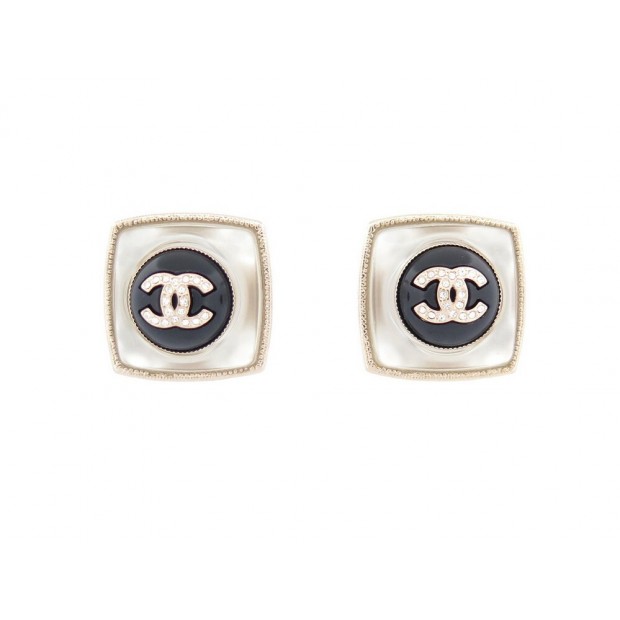 NEUF BOUCLES D'OREILLES CHANEL CARRE LOGO CC & STRASS EN METAL DORE EARRING 560€